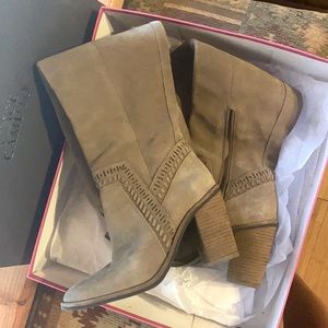 NEVER WORN Vince Camuto Verona Madolee High Boot